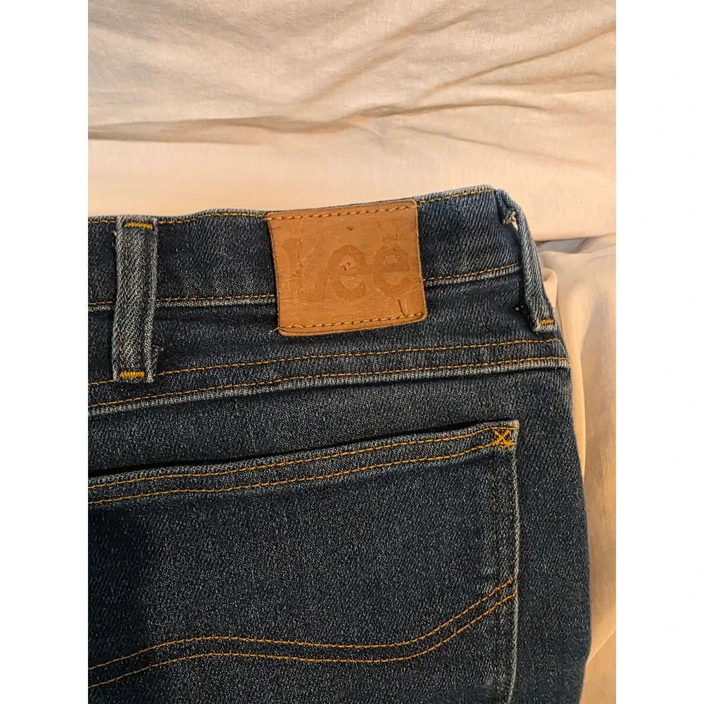 Lee Jeans Regular Fit Dark Wash Distressed Workwear Denim 50x30